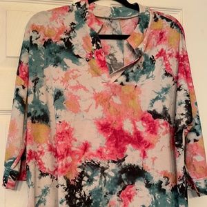 Large 3/4 Sleeve Multi Color Shirt
